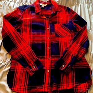 Gently used, OLD NAVY - Blue and Red Plaid Flannel ❤️💙